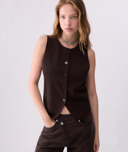 GILET IN MAGLIA CON DETTAGLIO IN PIZZO