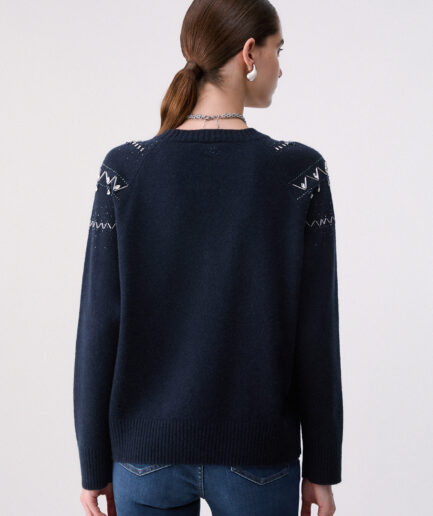 MAGLIA IN LANA CON RICAMI GIOIELLO