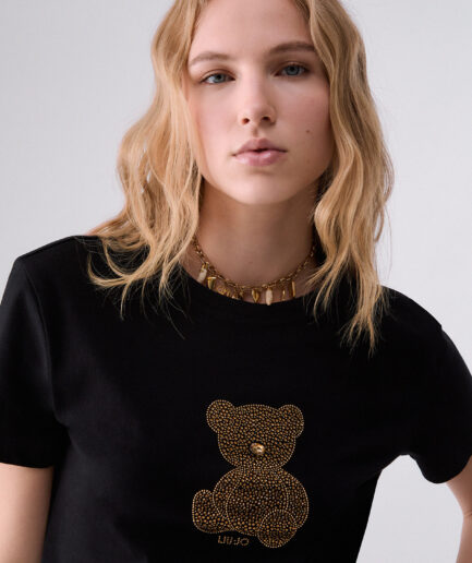 T-SHIRT CON APPLICAZIONI